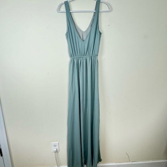 Show Me Your Mumu Kendall Soft V-Back A-Line Gown - Silver Sage Crisp NWT Small - Picture 5 of 10